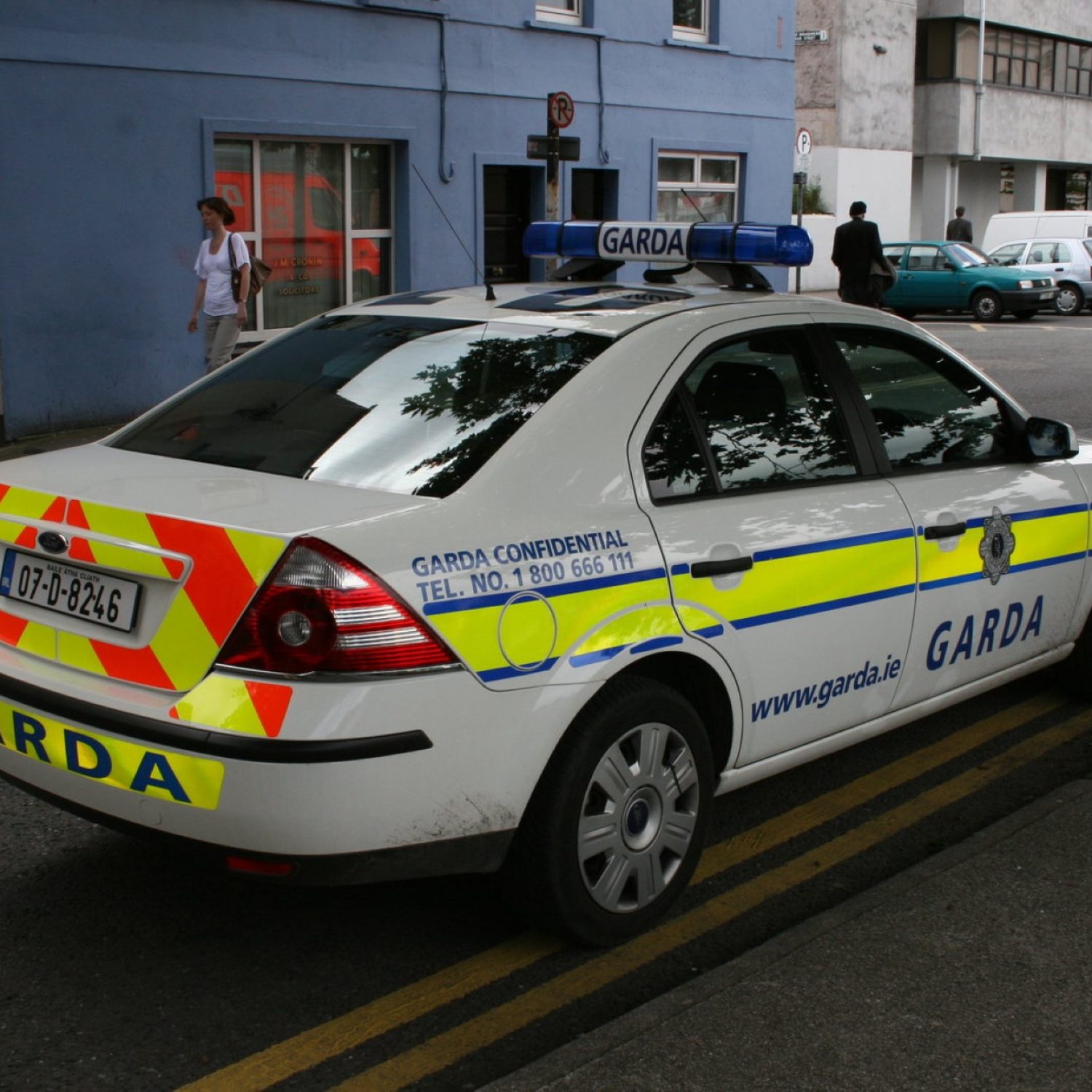 519733_garda-irish-police (Custom)